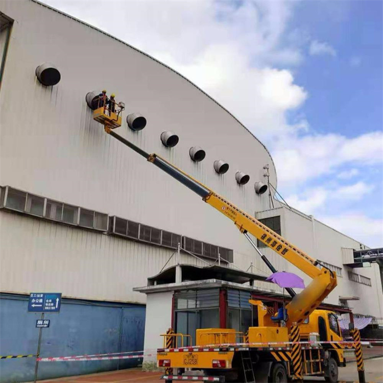 涿鹿县高空作业车出租服务：专业广告牌安装解决方案